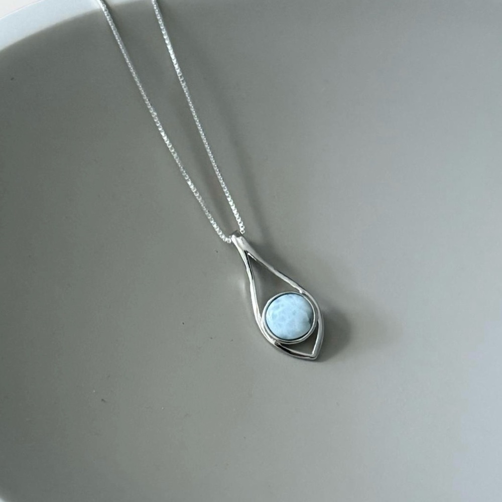 925 Sterling Silver Natural Larimar Teardrop Necklace! NEW! - Picture 2 of 5